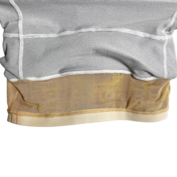 Lululemon - Gray Tank with Built-in‎ Bra - Sz. M - Picture 5 of 10